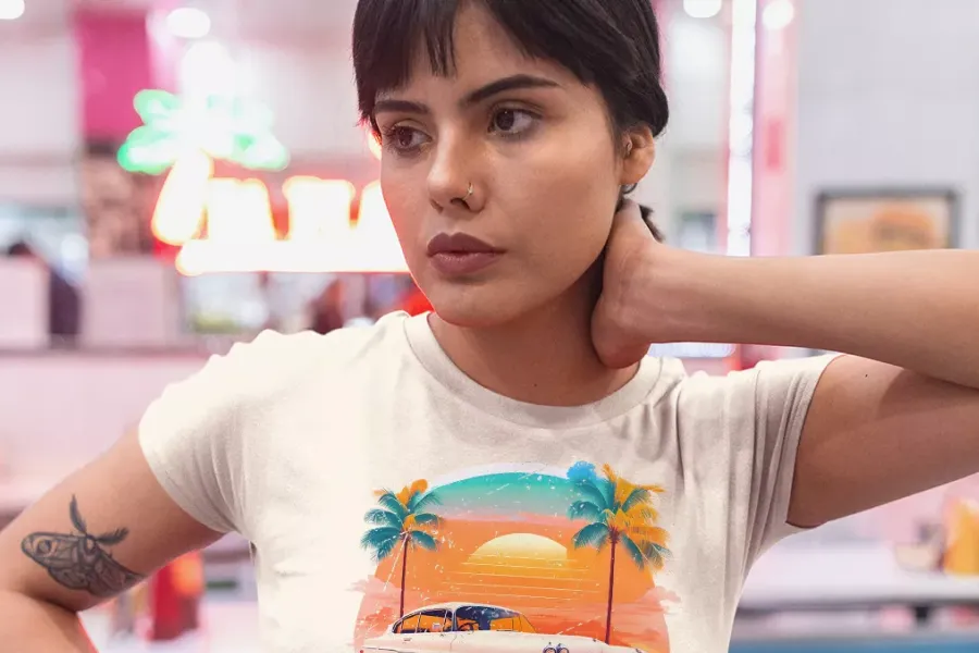 Casual Graphic Crop Top Style Tips